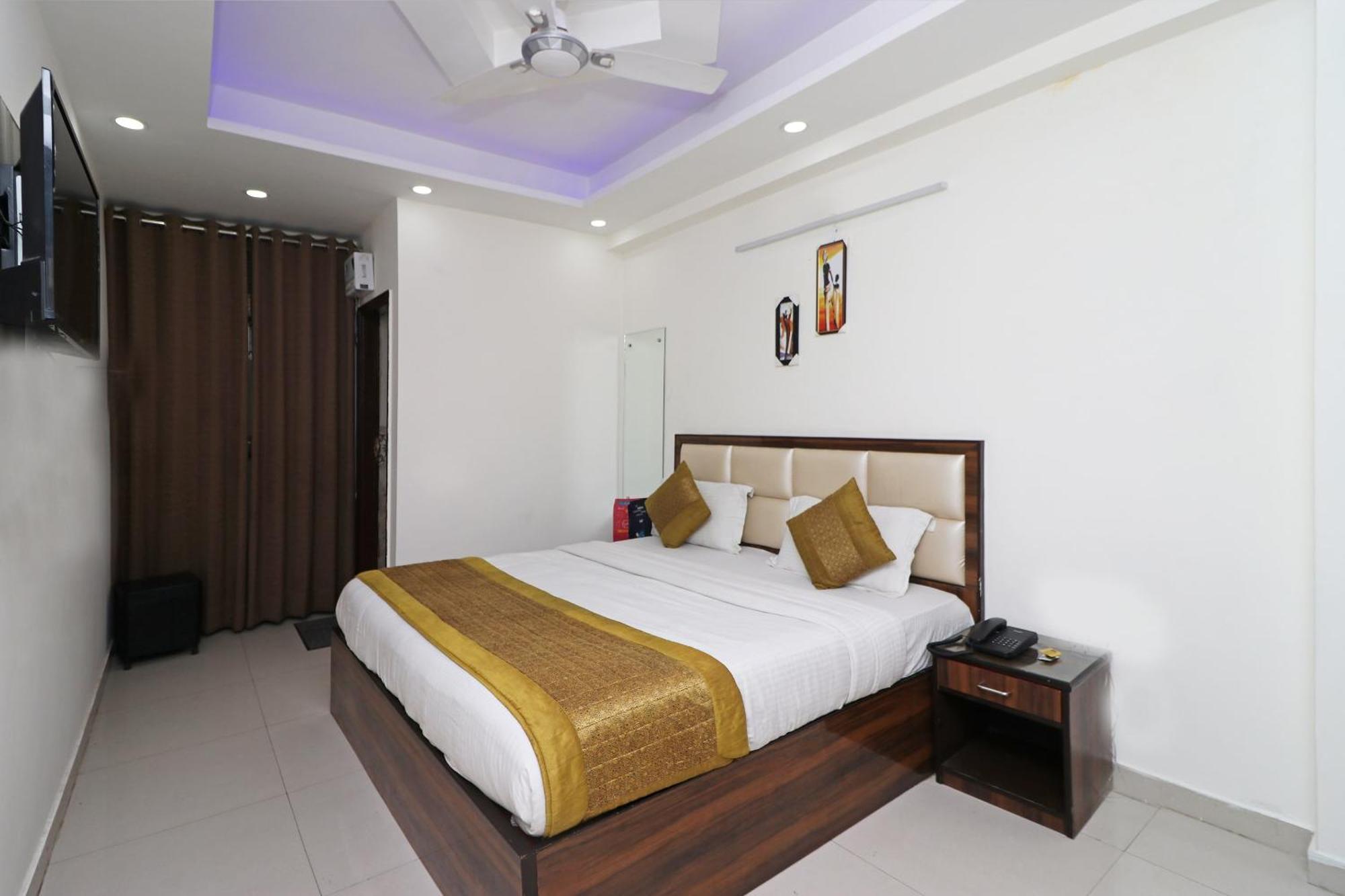 Hotel O Sweet Palace New Delhi Eksteriør billede